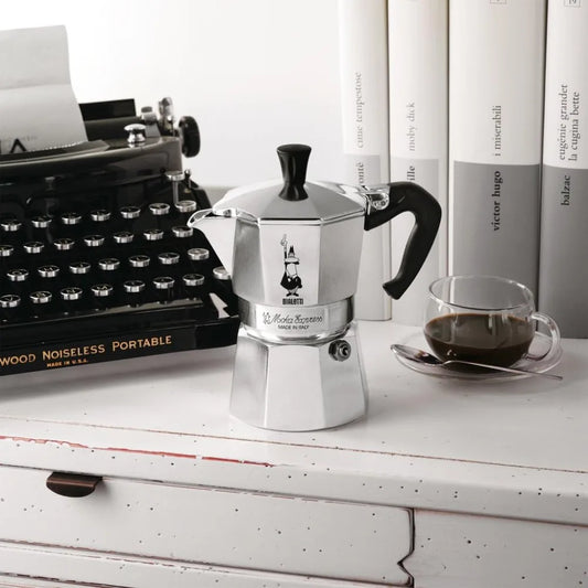 - Moka Express: Stovetop Espresso Maker, Makes Real Italian Coffee, Moka Pot 12 Cups (22 Oz - 670 Ml), Aluminium, Silver