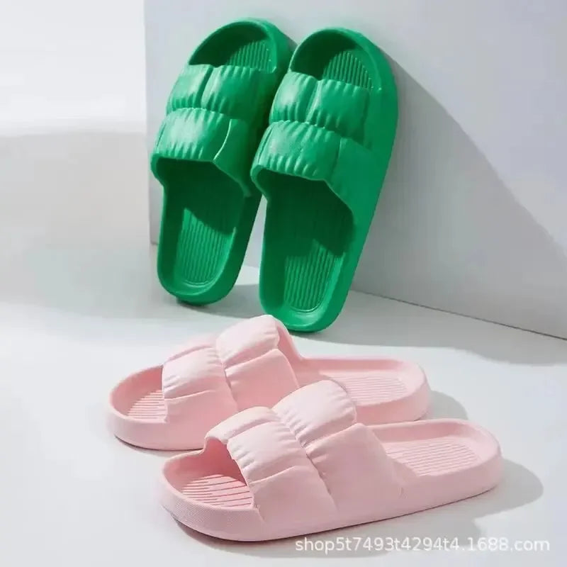 2025 New Women Soft Sole Cloud Slippers Thick Platform Indoor Outdoor Beach Sandals Summer EVA Non Slip Flip Flops